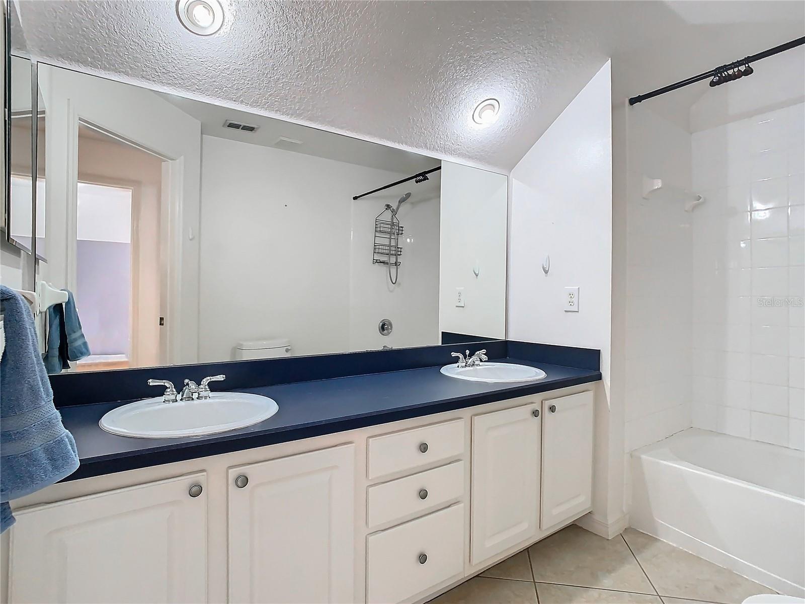 333 N FOREST AVE, ORLANDO, FL, 32803