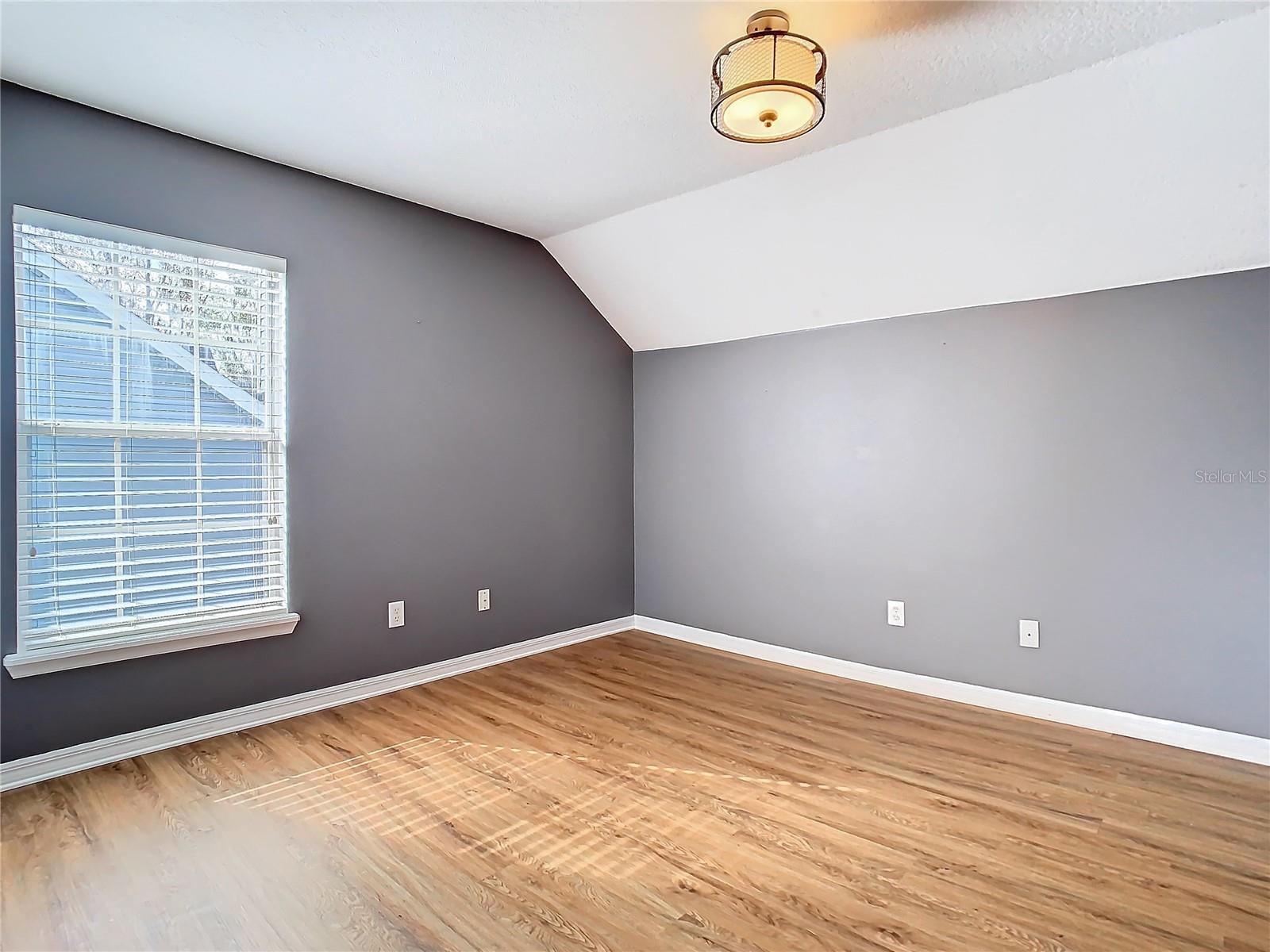 333 N FOREST AVE, ORLANDO, FL, 32803