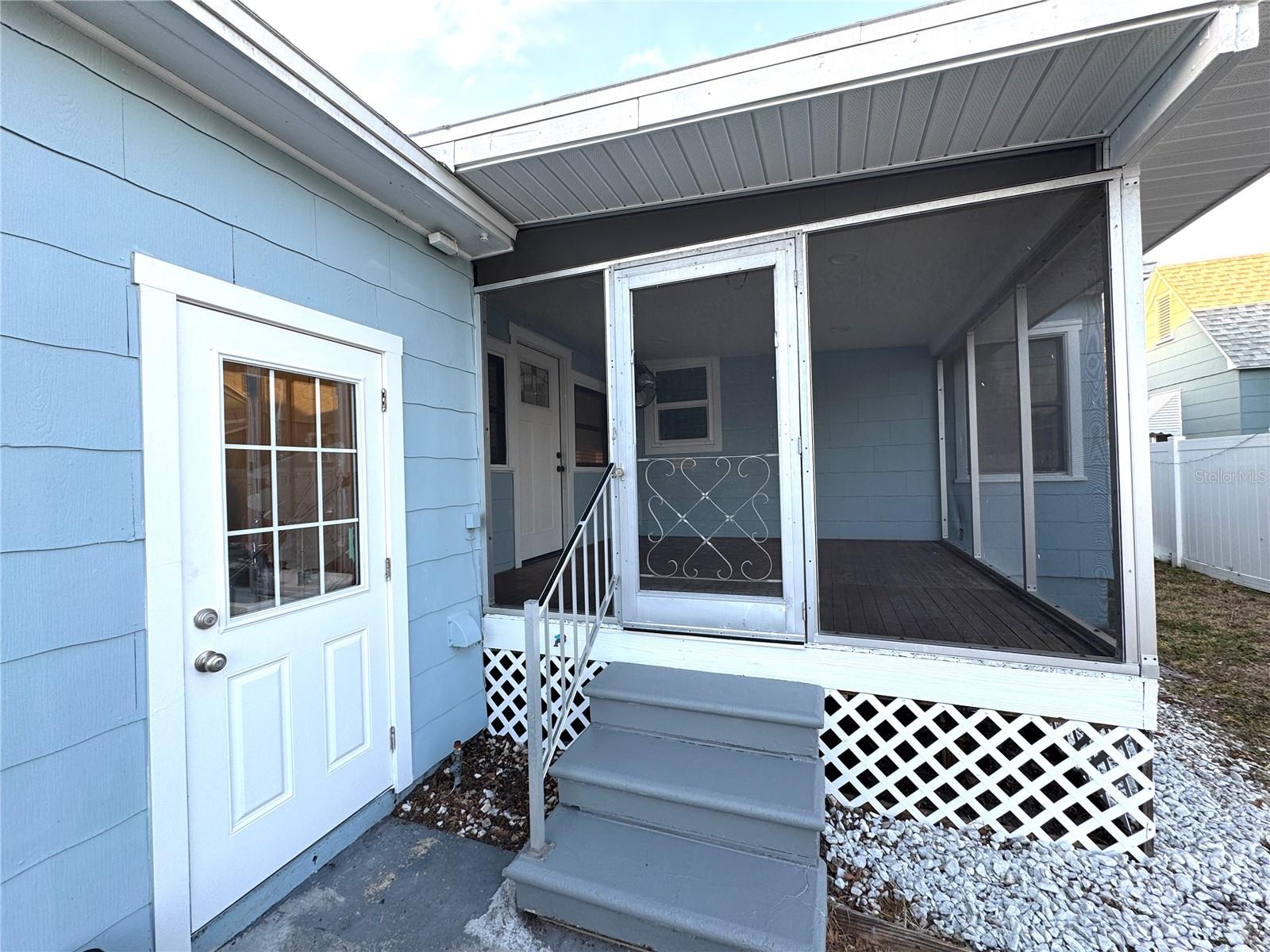 2720 9TH AVE N, ST PETERSBURG, FL, 33713