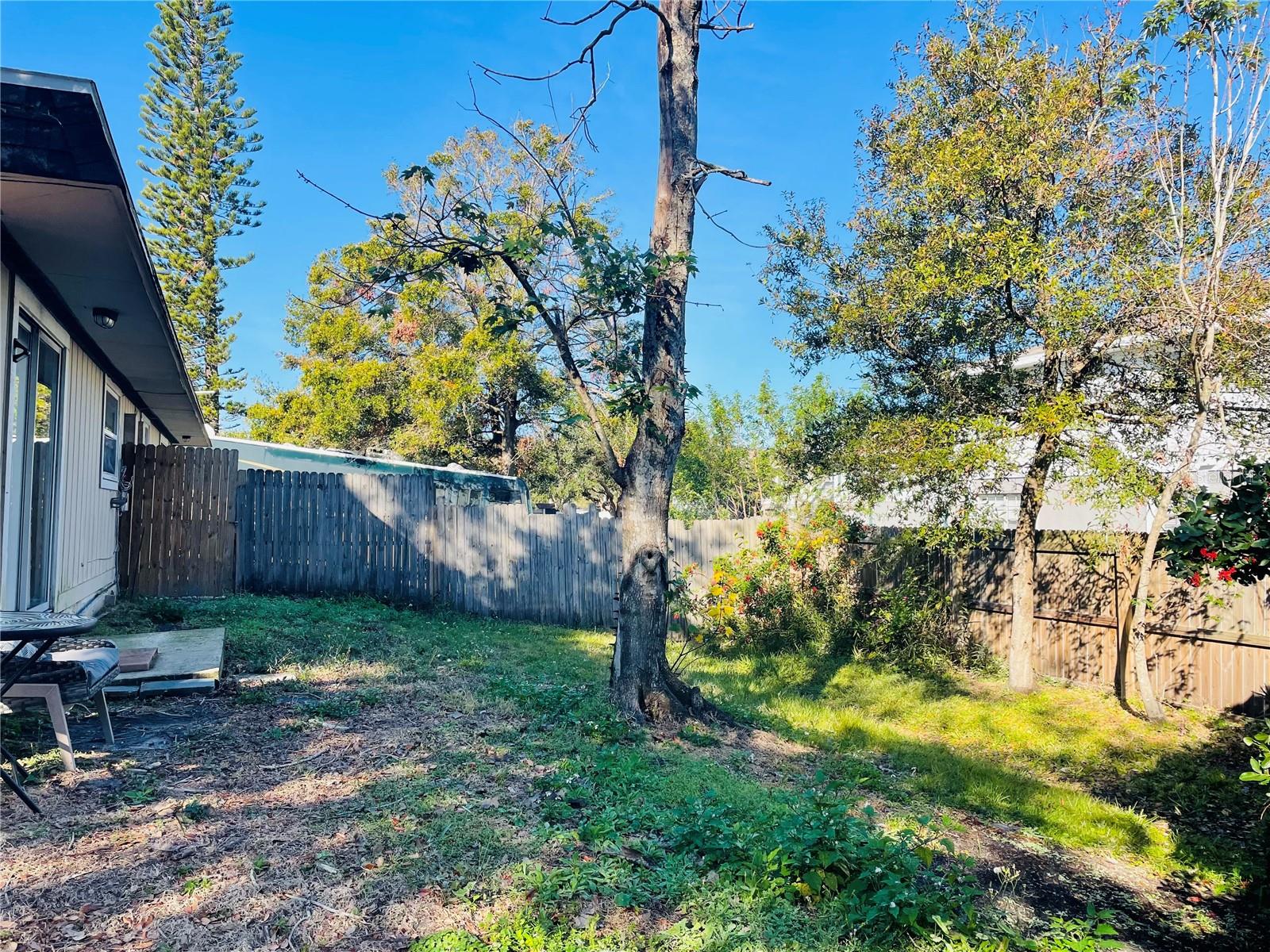 216 JODY CT #A, LARGO, FL, 33771