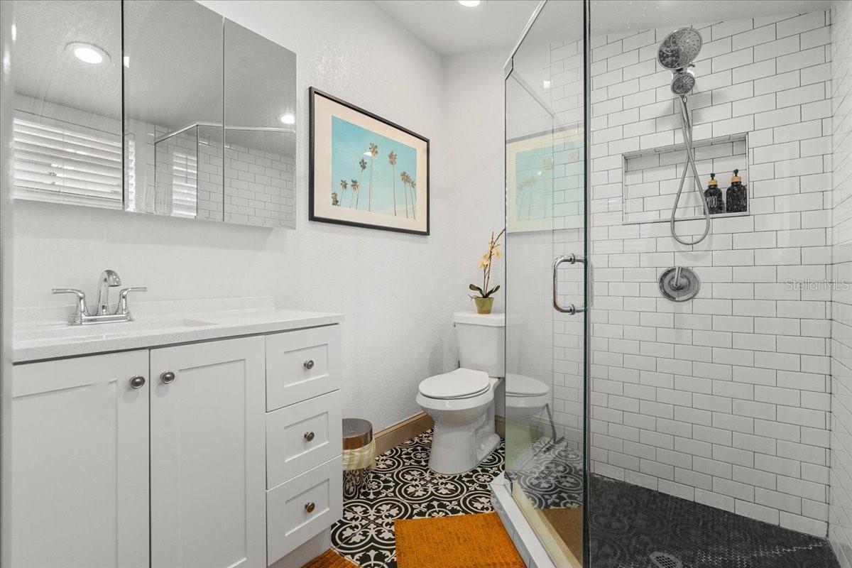 415 N SHINE AVE, ORLANDO, FL, 32803