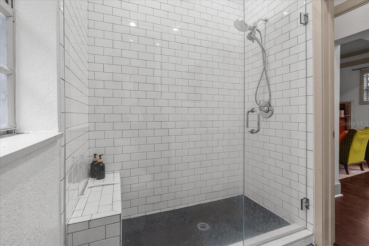 415 N SHINE AVE, ORLANDO, FL, 32803