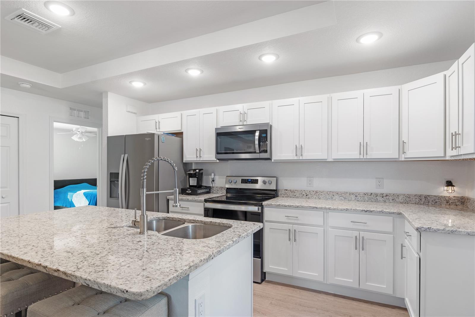 708 WENTWORTH DR, LEHIGH ACRES, FL, 33972