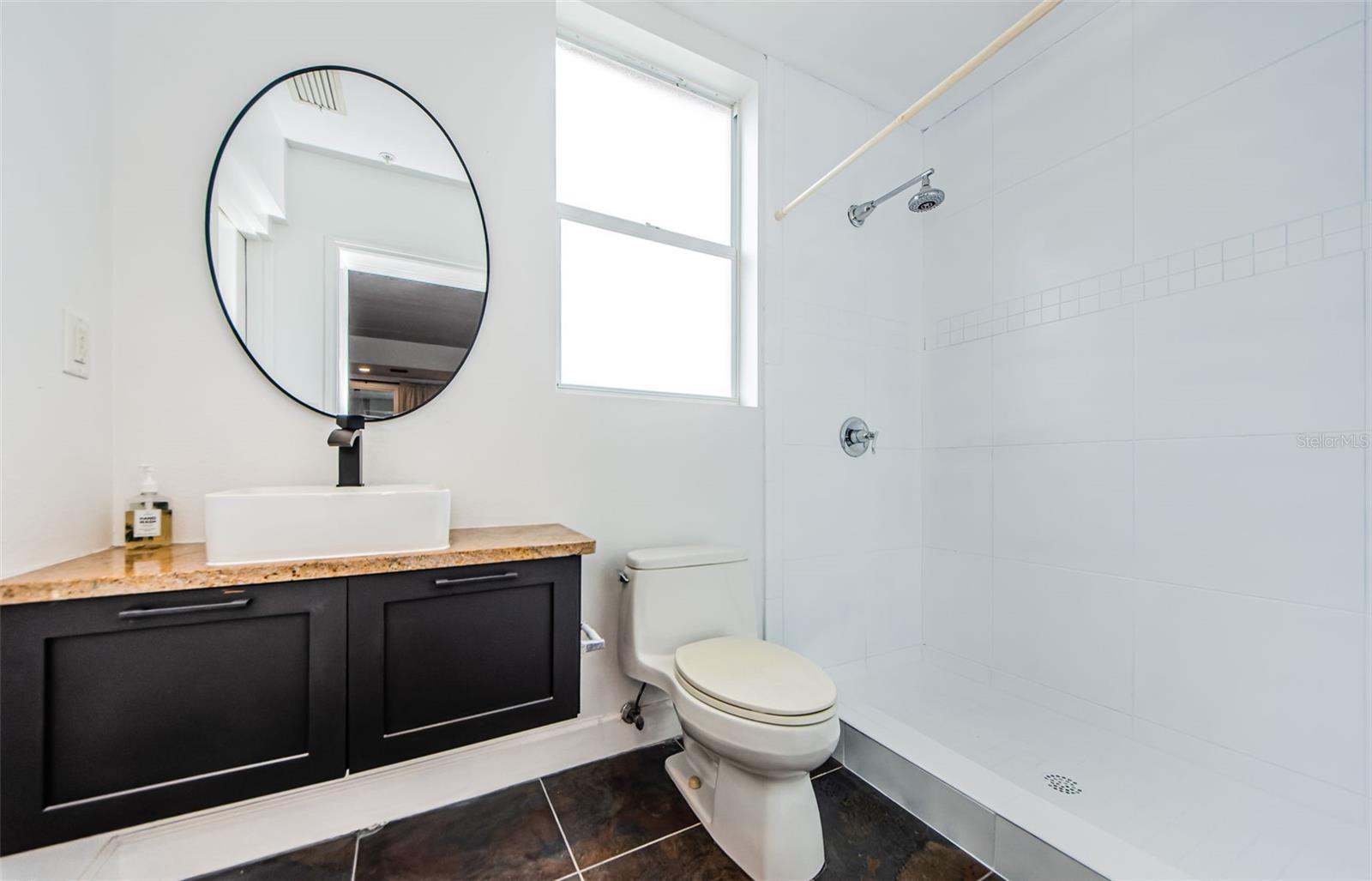 1002 CHANNELSIDE DR #3C, TAMPA, FL, 33602