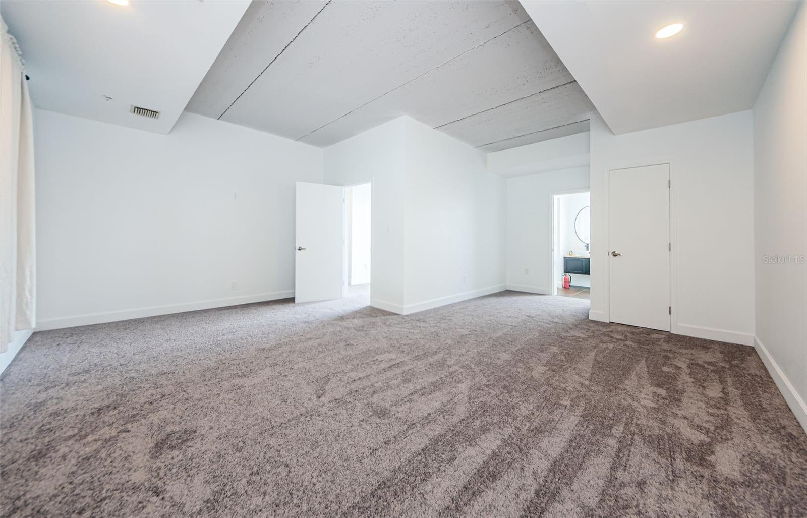 1002 CHANNELSIDE DR #3C, TAMPA, FL, 33602