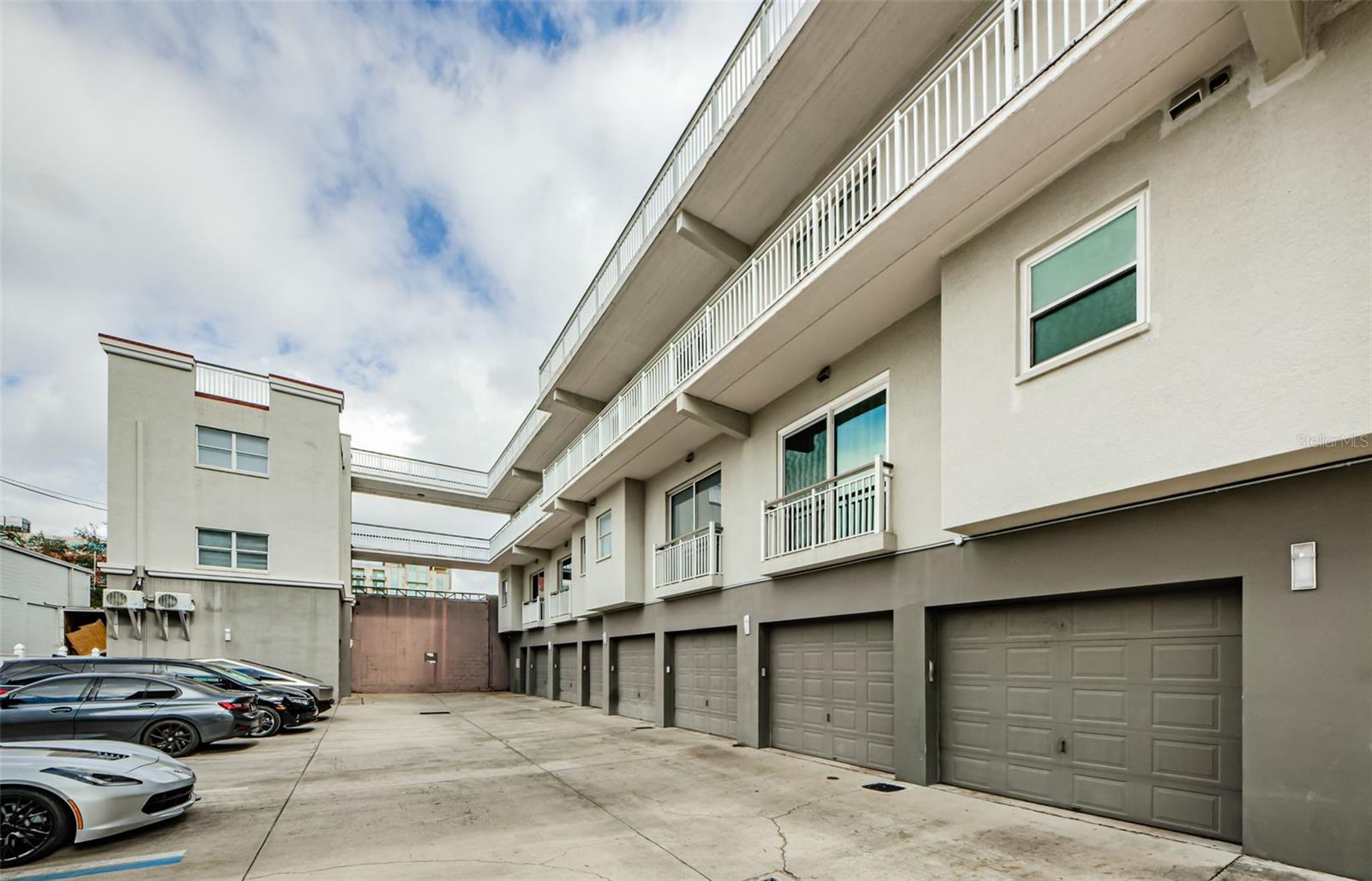 1002 CHANNELSIDE DR #3C, TAMPA, FL, 33602