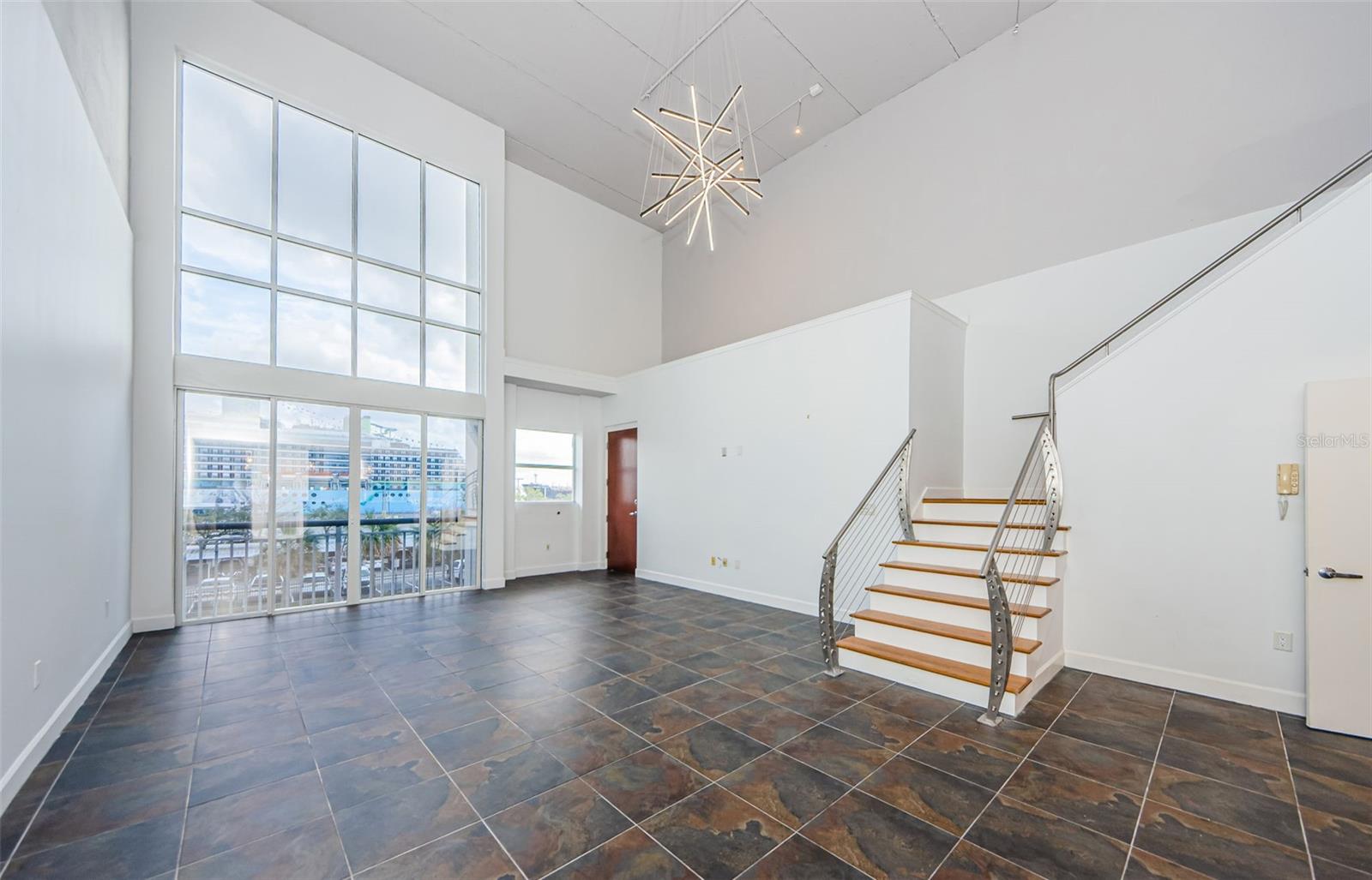 1002 CHANNELSIDE DR #3C, TAMPA, FL, 33602