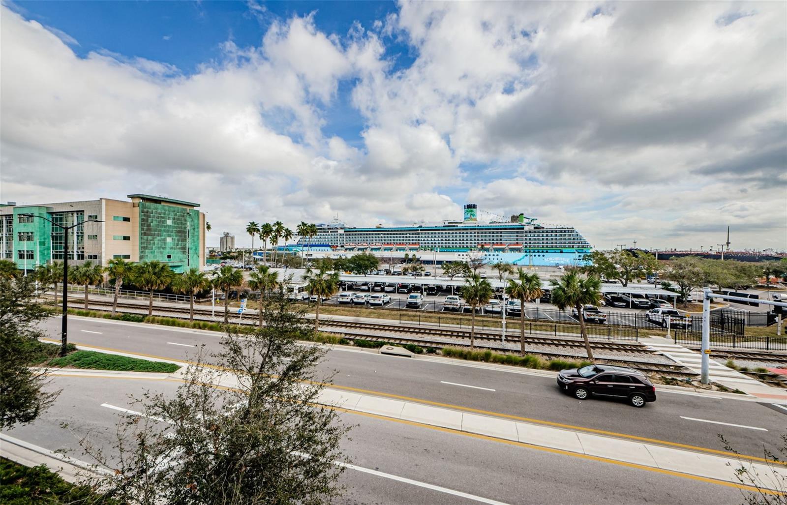 1002 CHANNELSIDE DR #3C, TAMPA, FL, 33602