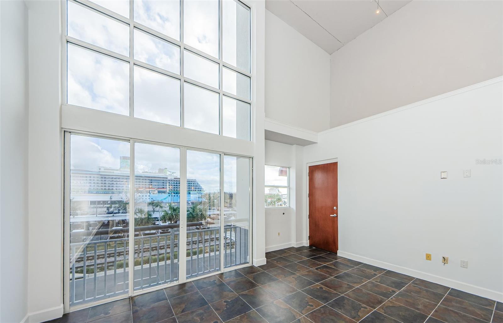 1002 CHANNELSIDE DR #3C, TAMPA, FL, 33602