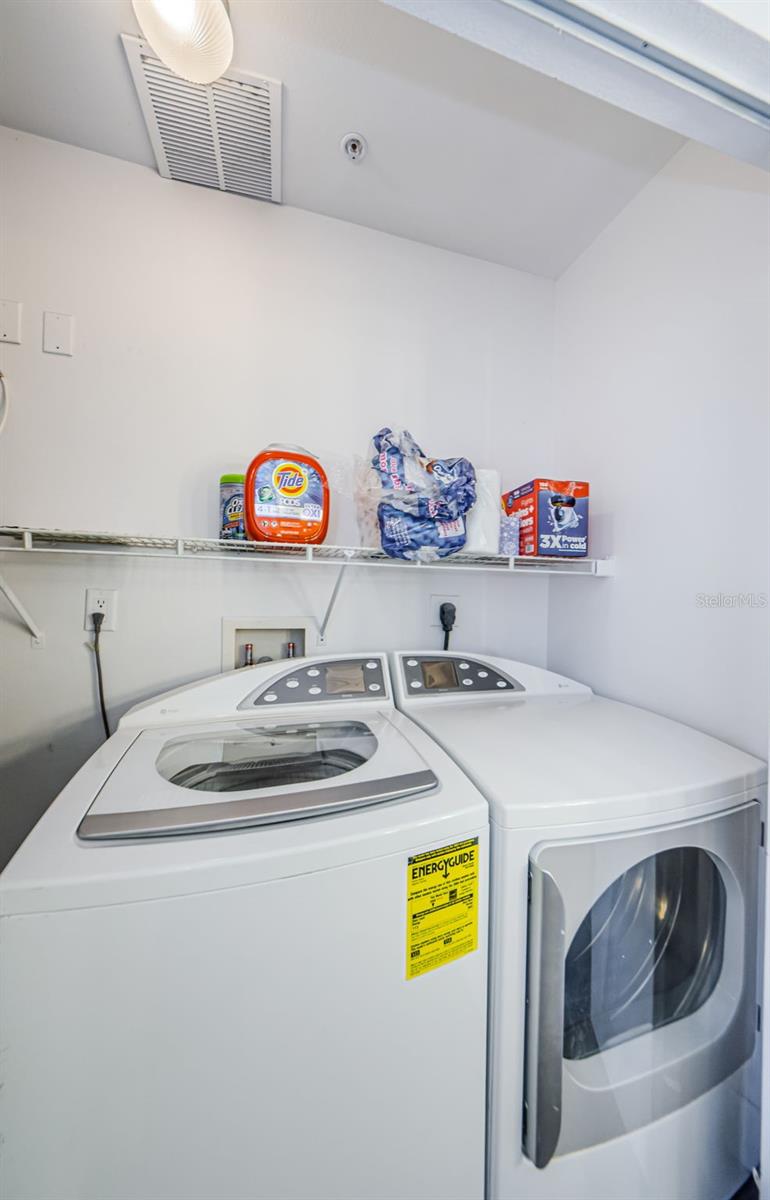 1002 CHANNELSIDE DR #3C, TAMPA, FL, 33602