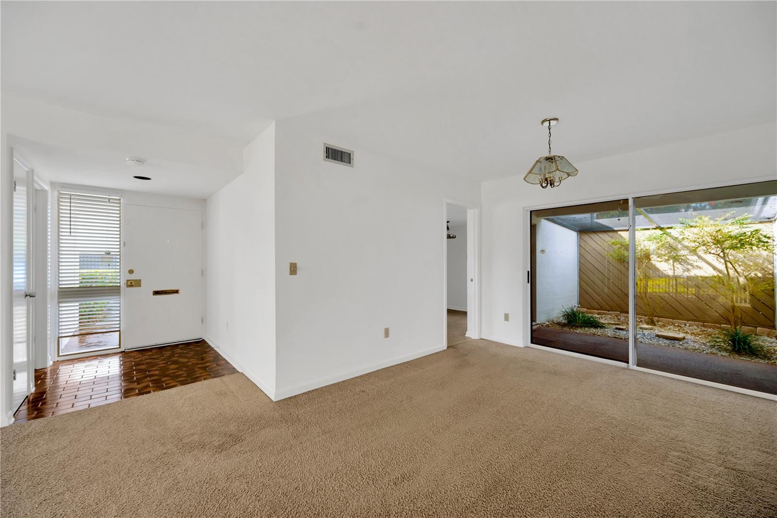 14221 CYPRESS CIR #14221, TAMPA, FL, 33618