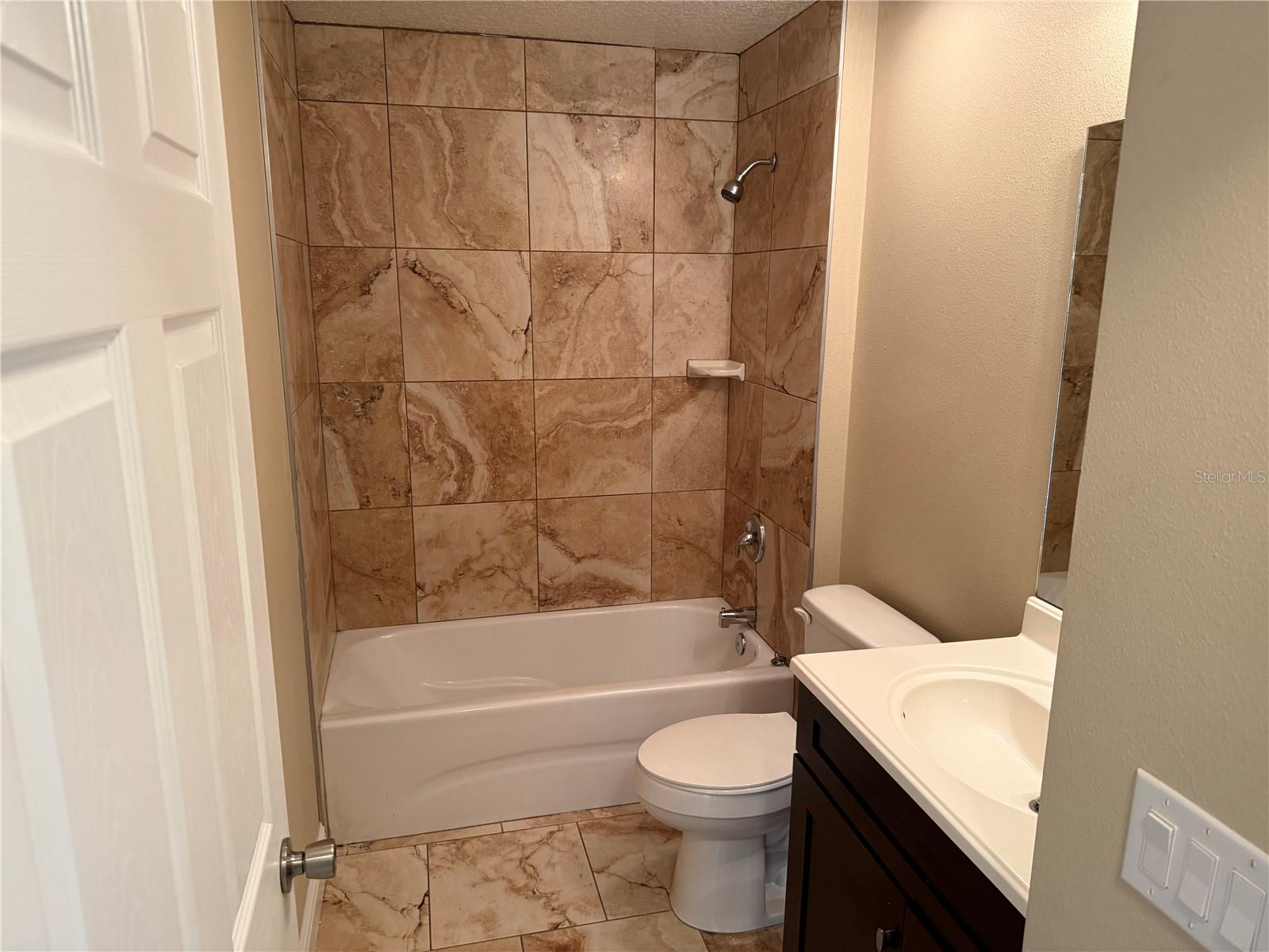 110 S MARY ST #2, EUSTIS, FL, 32726