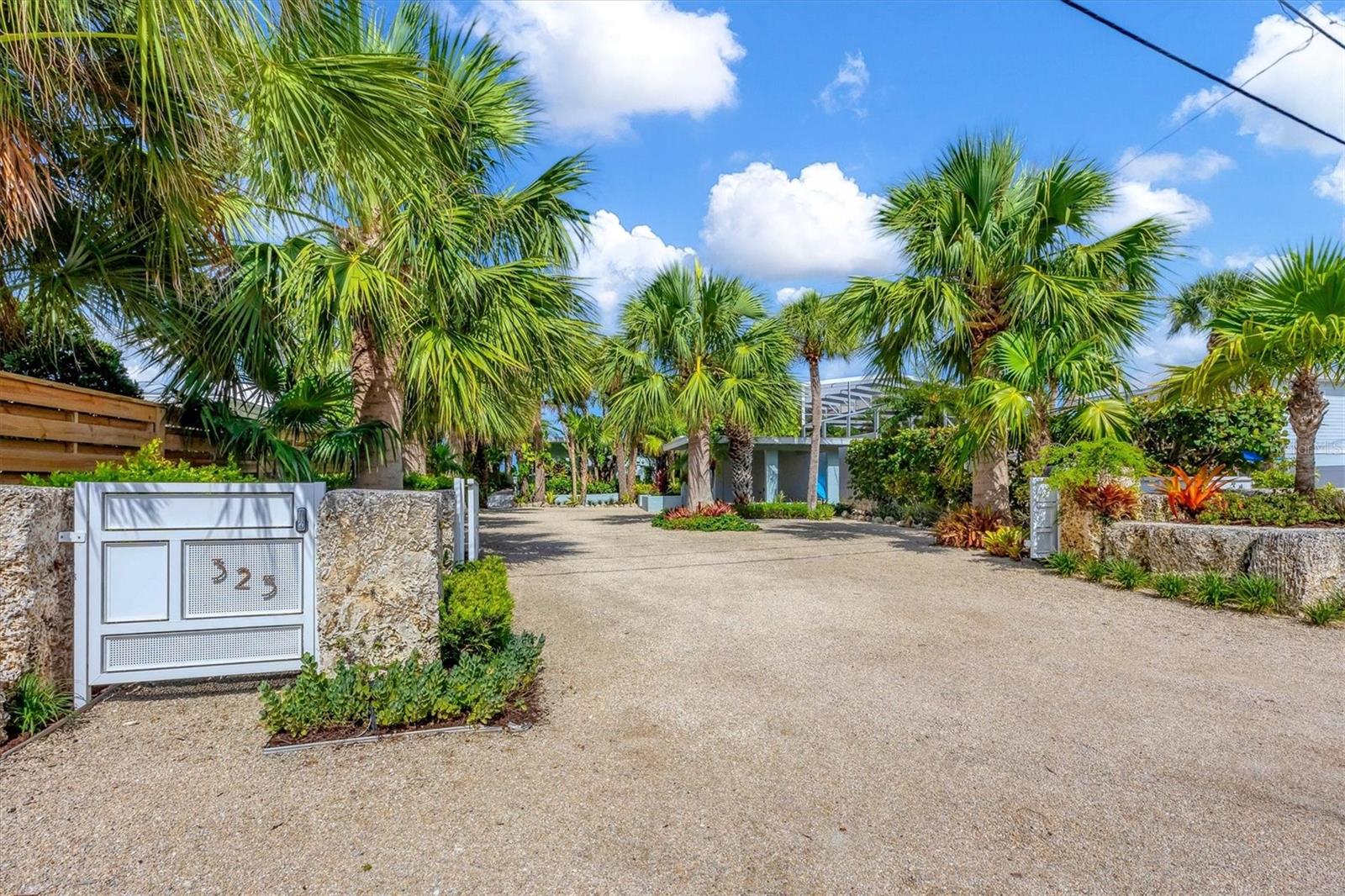 325 CASEY KEY RD, NOKOMIS, FL, 34275
