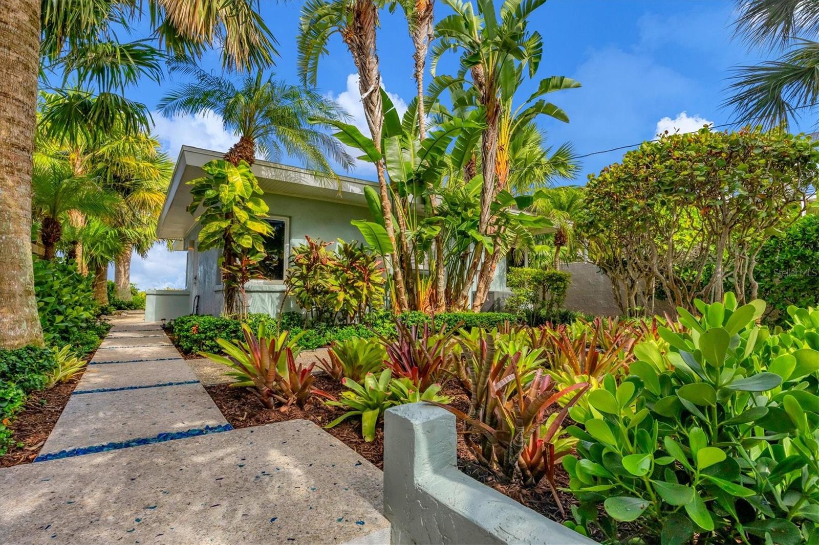 325 CASEY KEY RD, NOKOMIS, FL, 34275
