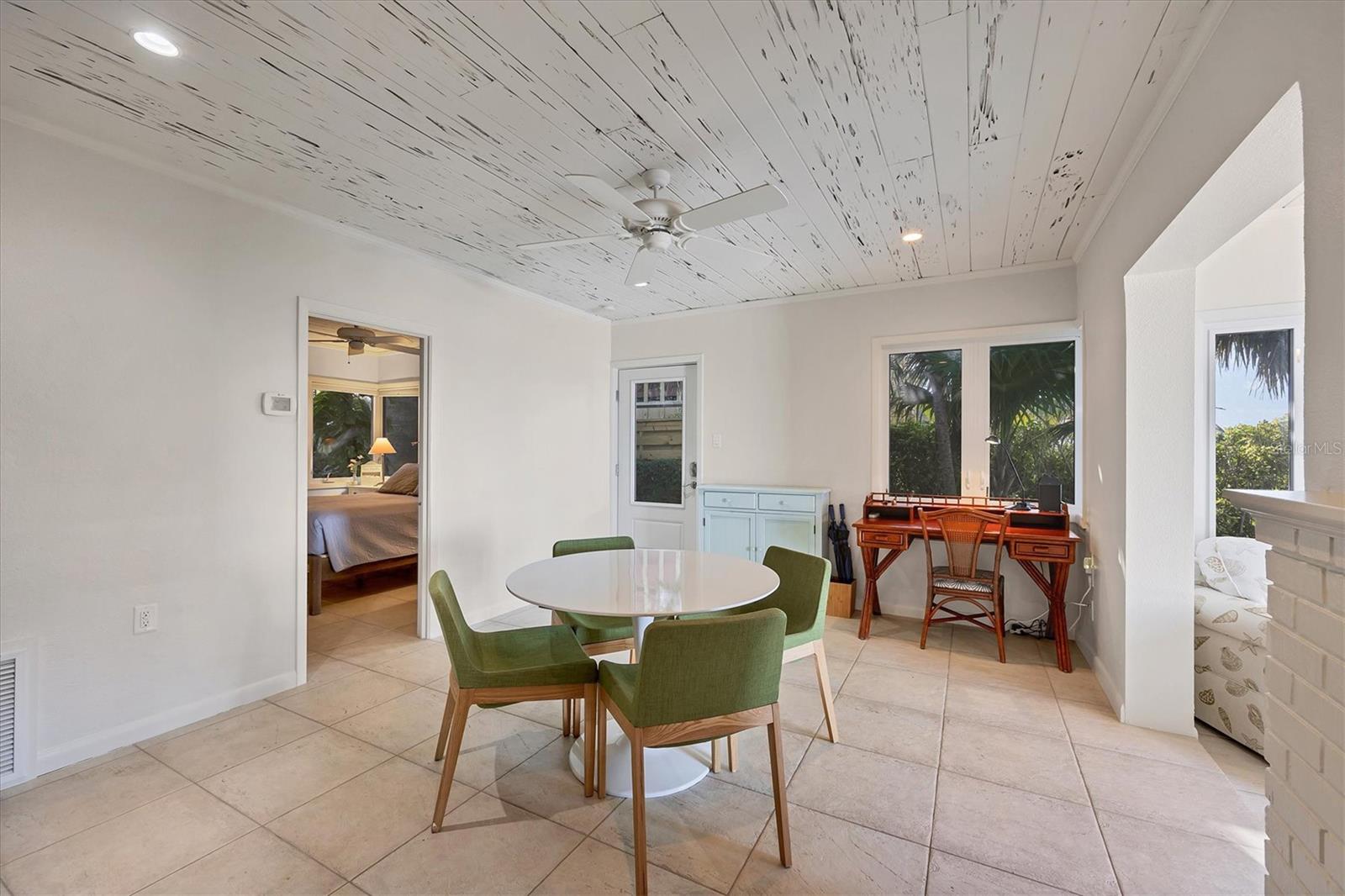 325 CASEY KEY RD, NOKOMIS, FL, 34275