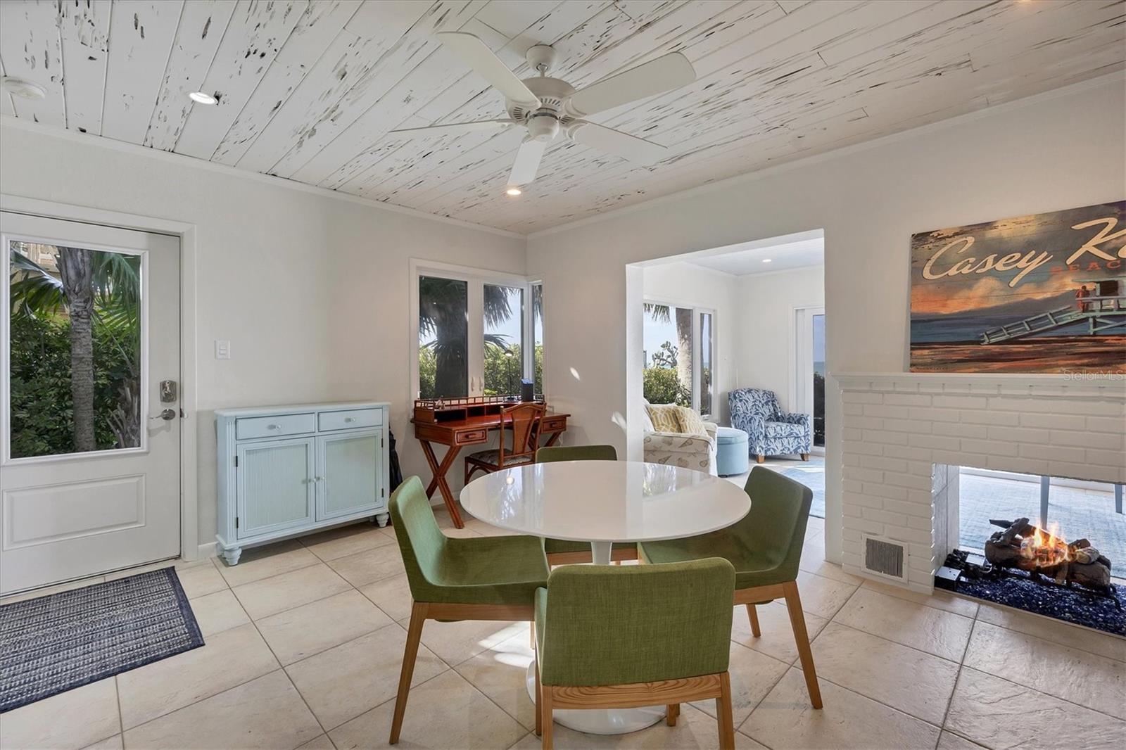 325 CASEY KEY RD, NOKOMIS, FL, 34275
