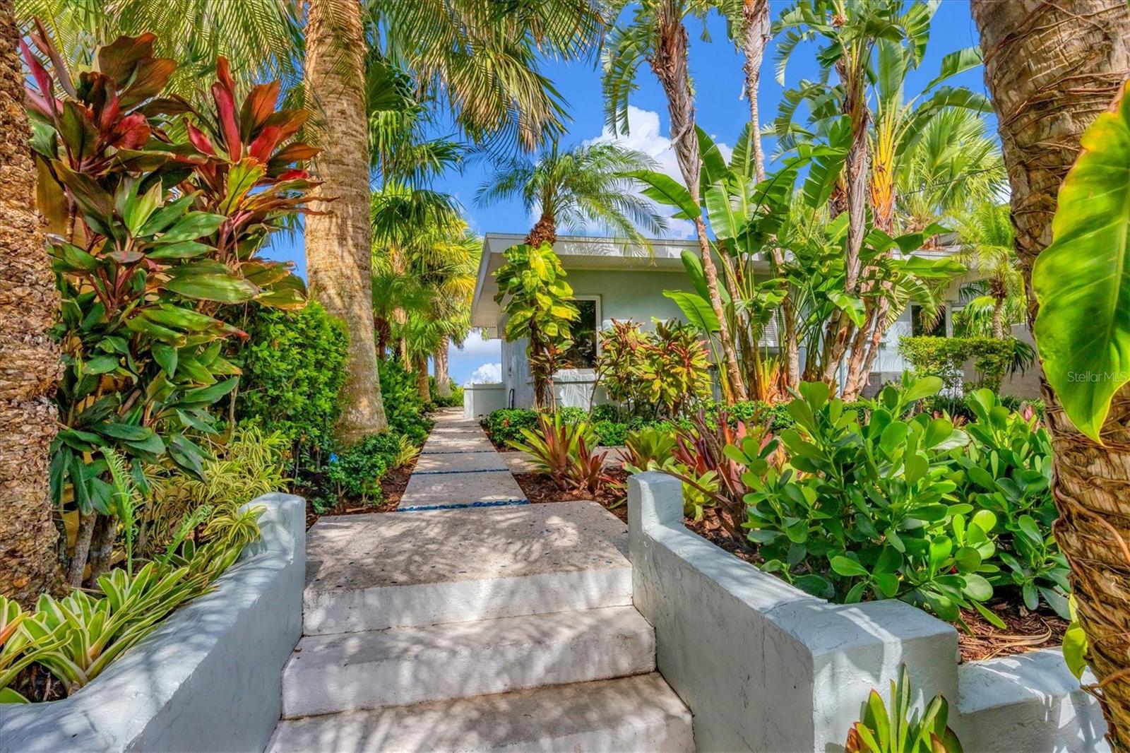 325 CASEY KEY RD, NOKOMIS, FL, 34275