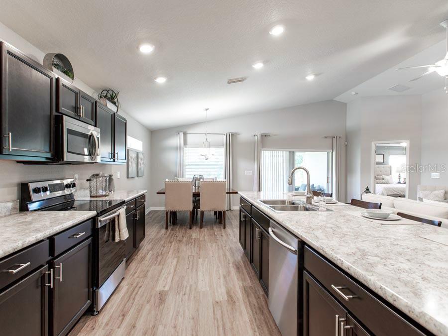 1048 MOUNTAIN FLOWER, DAVENPORT, FL, 33837