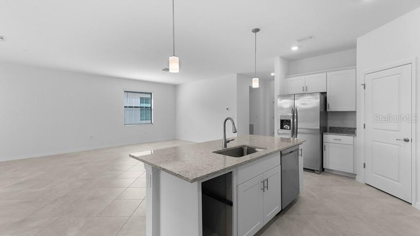 2009 GARDENIA AVE, PORT CHARLOTTE, FL, 33953