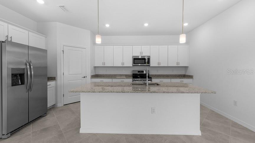 2009 GARDENIA AVE, PORT CHARLOTTE, FL, 33953