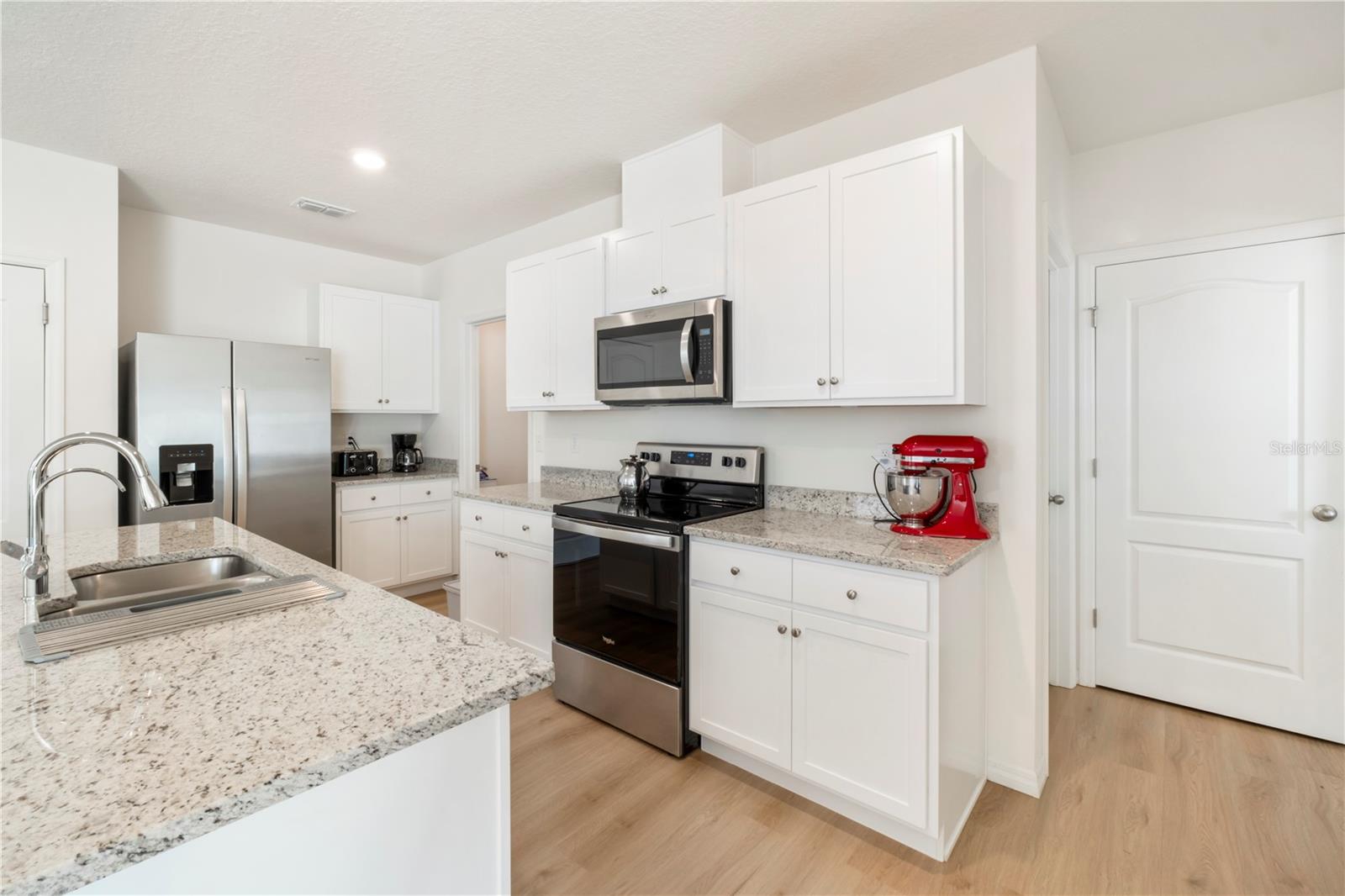 2630 ANGEL FALLS DR, DAVENPORT, FL, 33837