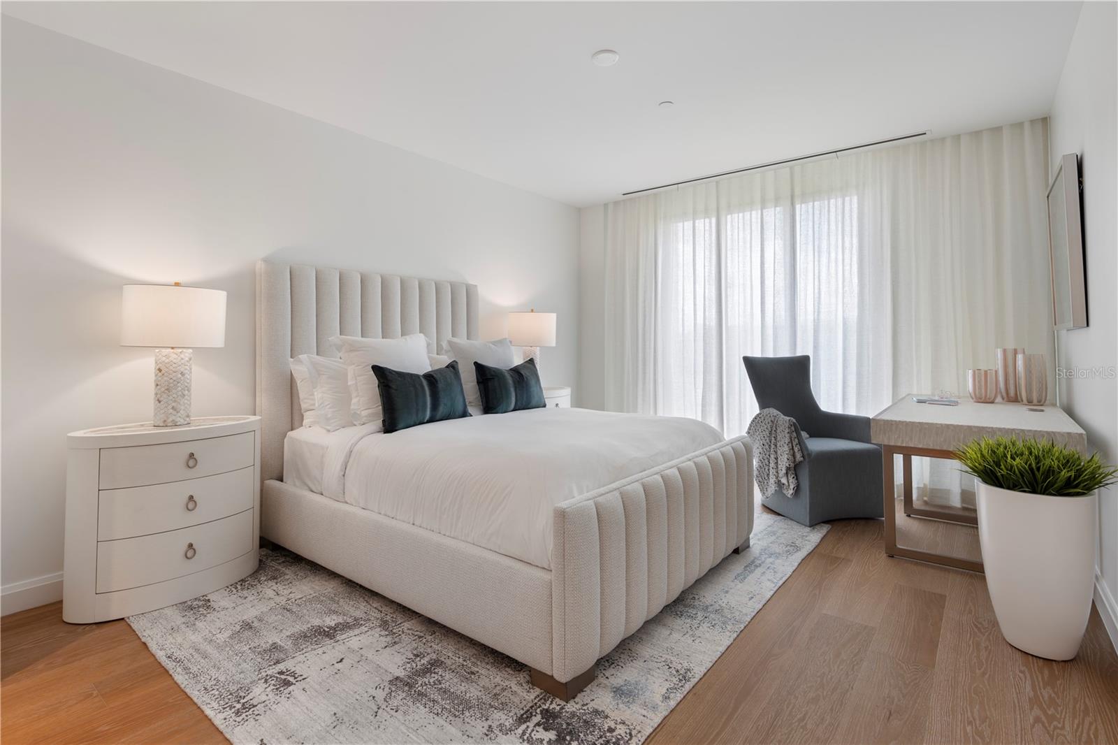 O6276114 Property Photo