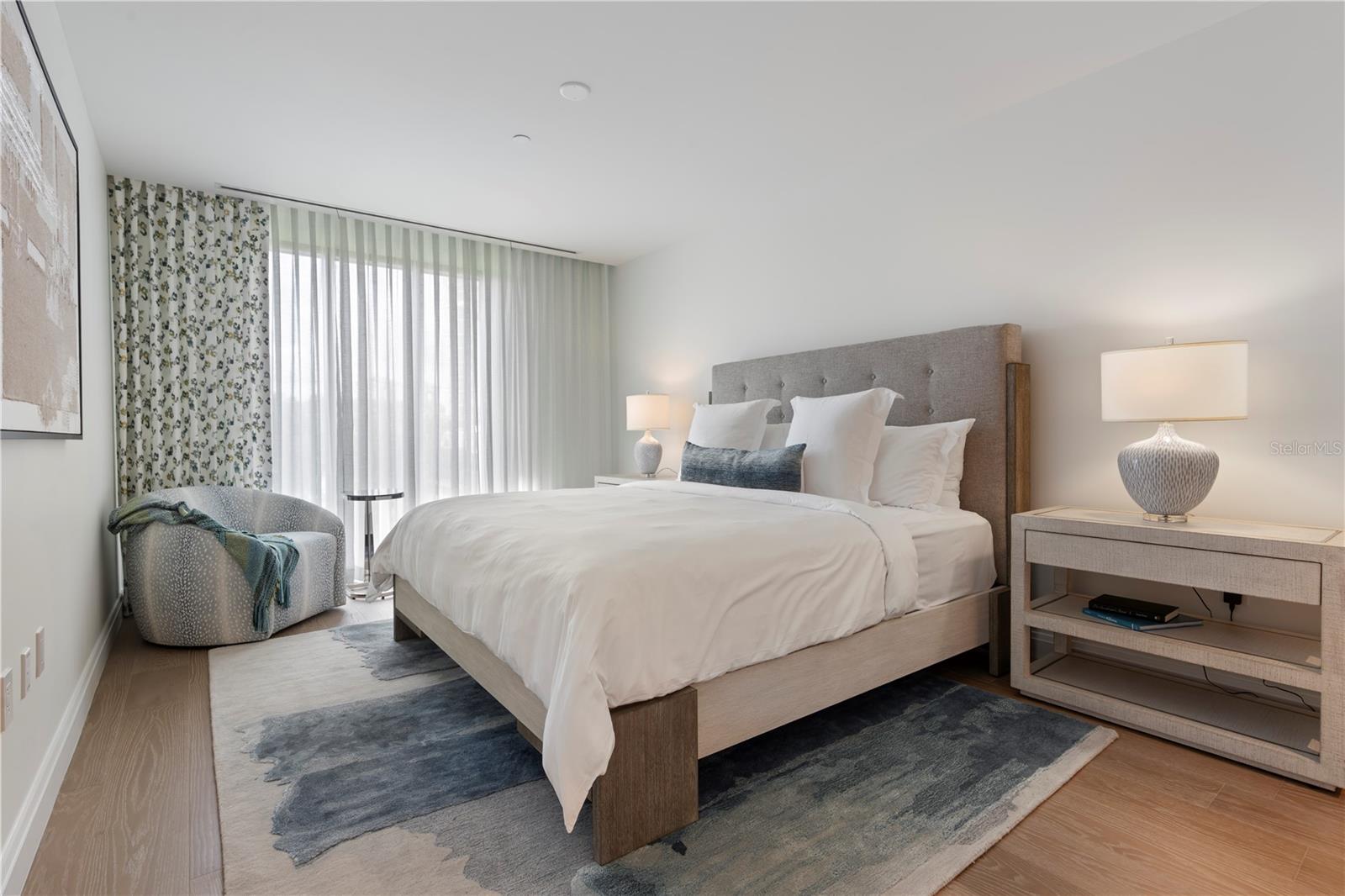 O6276114 Property Photo