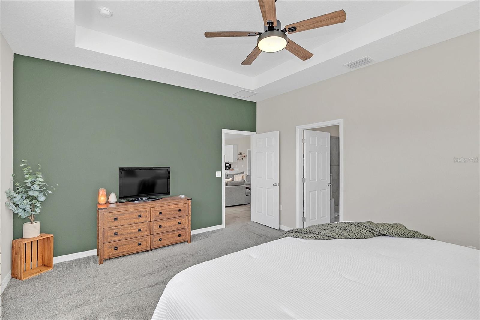 39641 ROYAL TRAILS RD, EUSTIS, FL, 32736