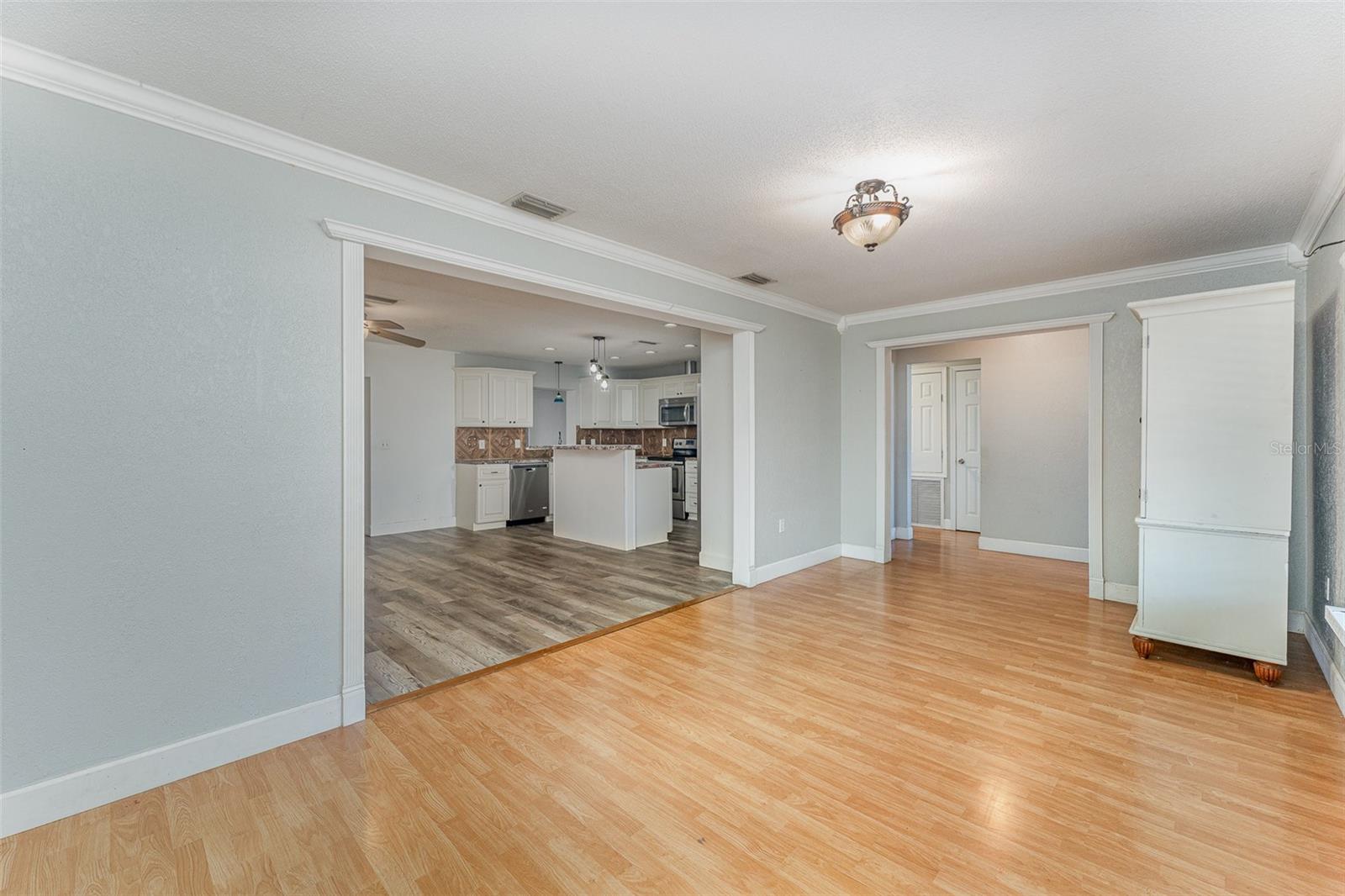 325 E THELMA ST, LAKE ALFRED, FL, 33850