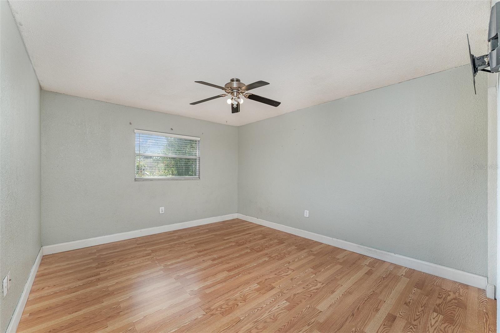 325 E THELMA ST, LAKE ALFRED, FL, 33850