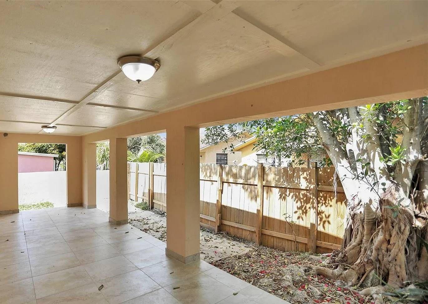 2071 NW 86TH ST, MIAMI, FL, 33147