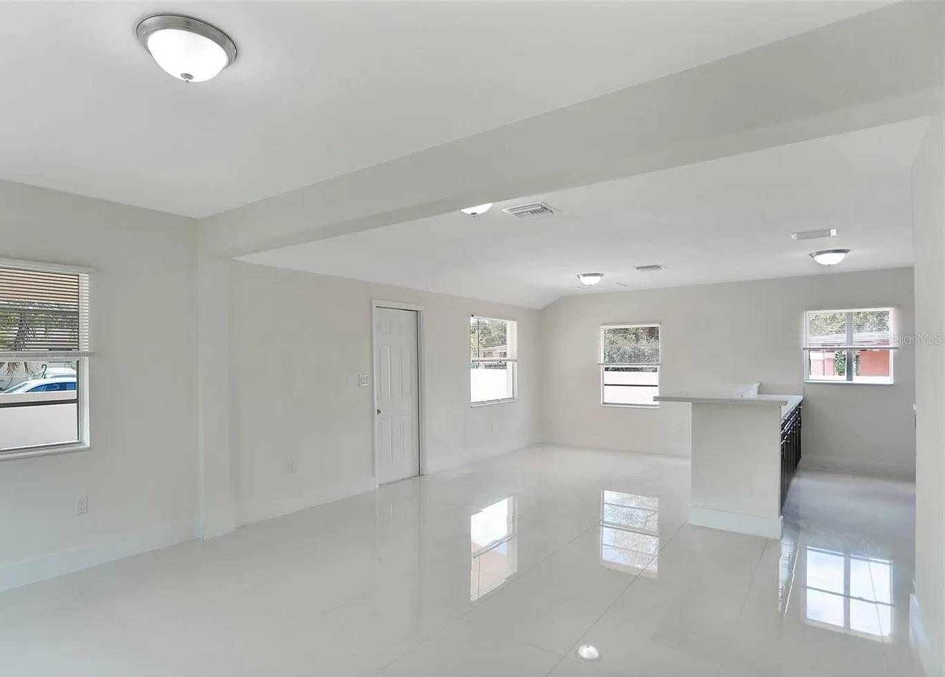 2071 NW 86TH ST, MIAMI, FL, 33147