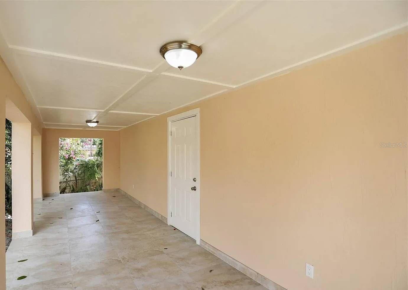 2071 NW 86TH ST, MIAMI, FL, 33147