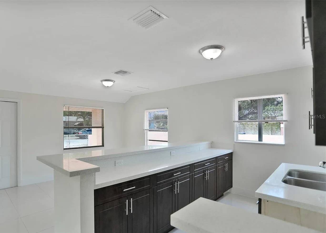 2071 NW 86TH ST, MIAMI, FL, 33147