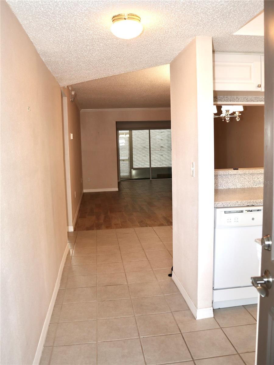 946 VIRGINIA ST #102, DUNEDIN, FL, 34698