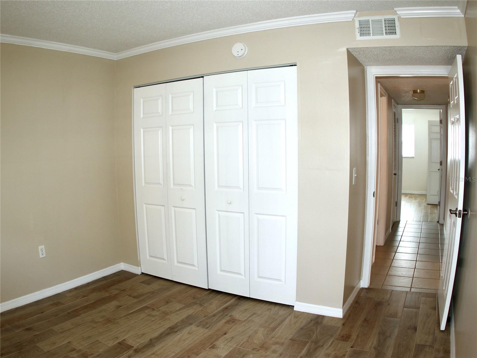 946 VIRGINIA ST #102, DUNEDIN, FL, 34698