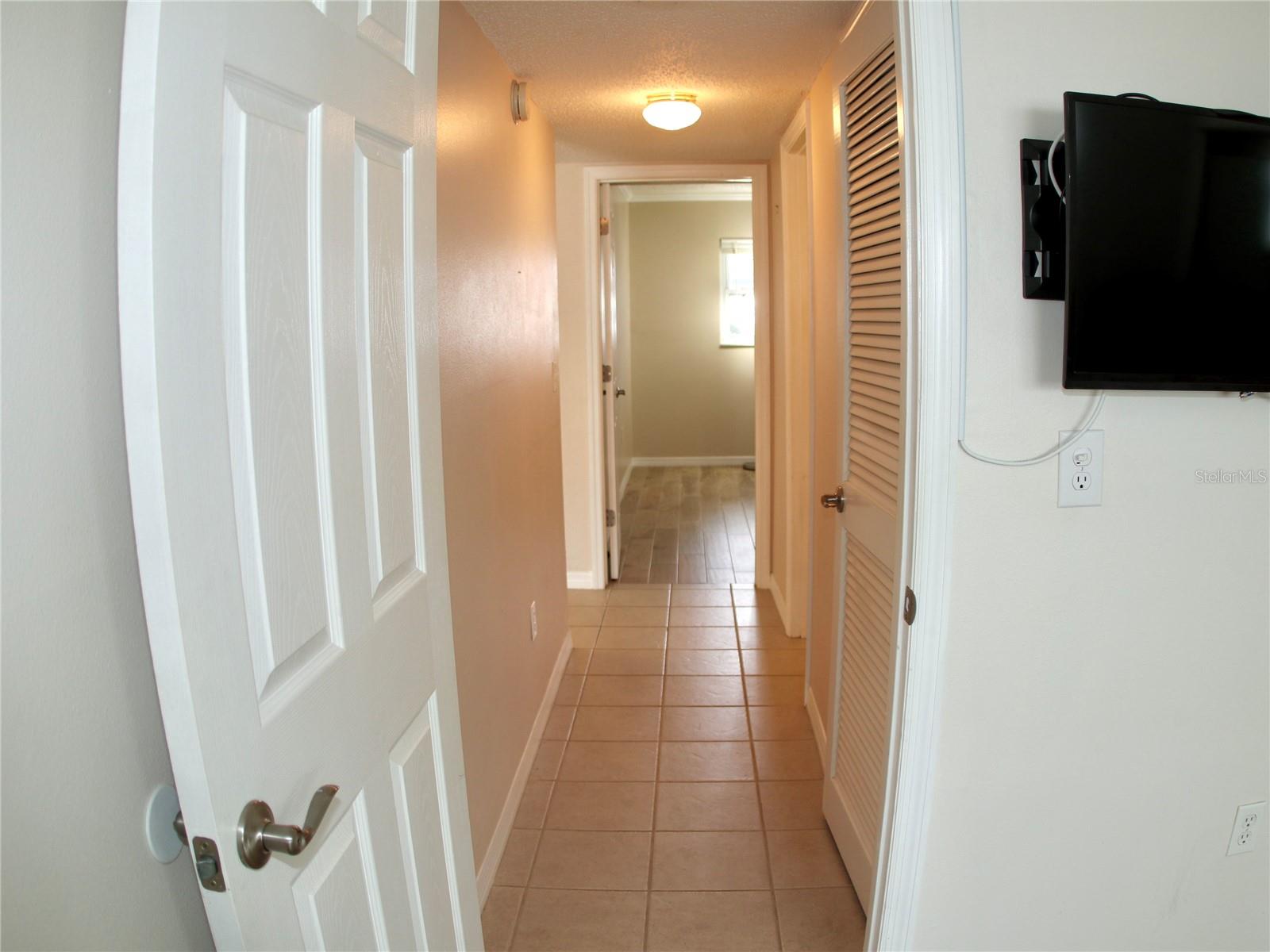 946 VIRGINIA ST #102, DUNEDIN, FL, 34698