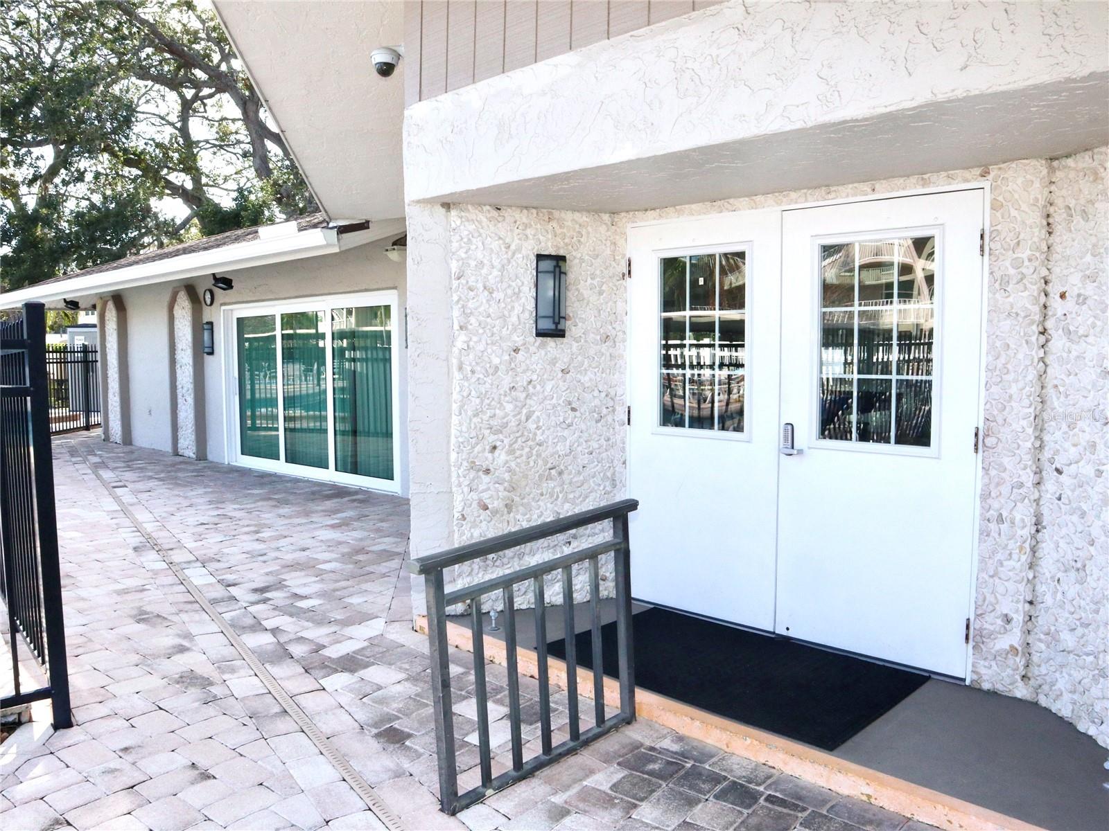 946 VIRGINIA ST #102, DUNEDIN, FL, 34698
