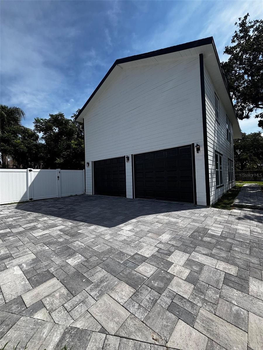 15 E LAUREL ST, APOPKA, FL, 32703