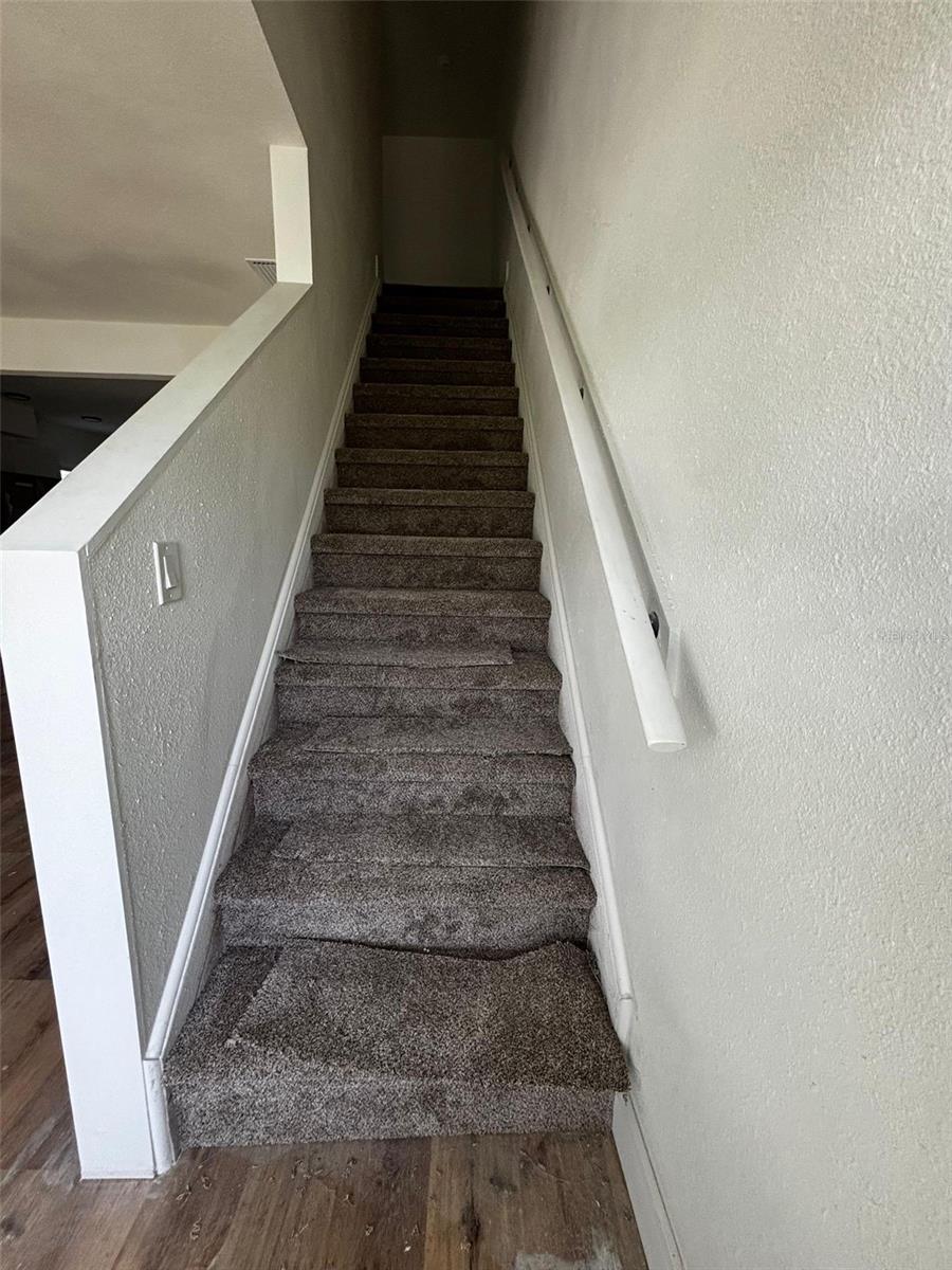 15 E LAUREL ST, APOPKA, FL, 32703