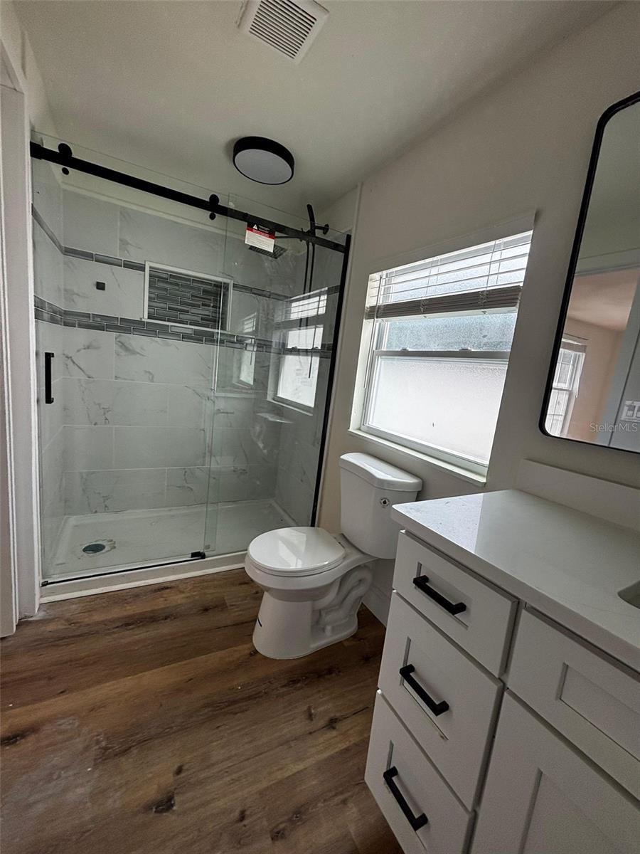 15 E LAUREL ST, APOPKA, FL, 32703