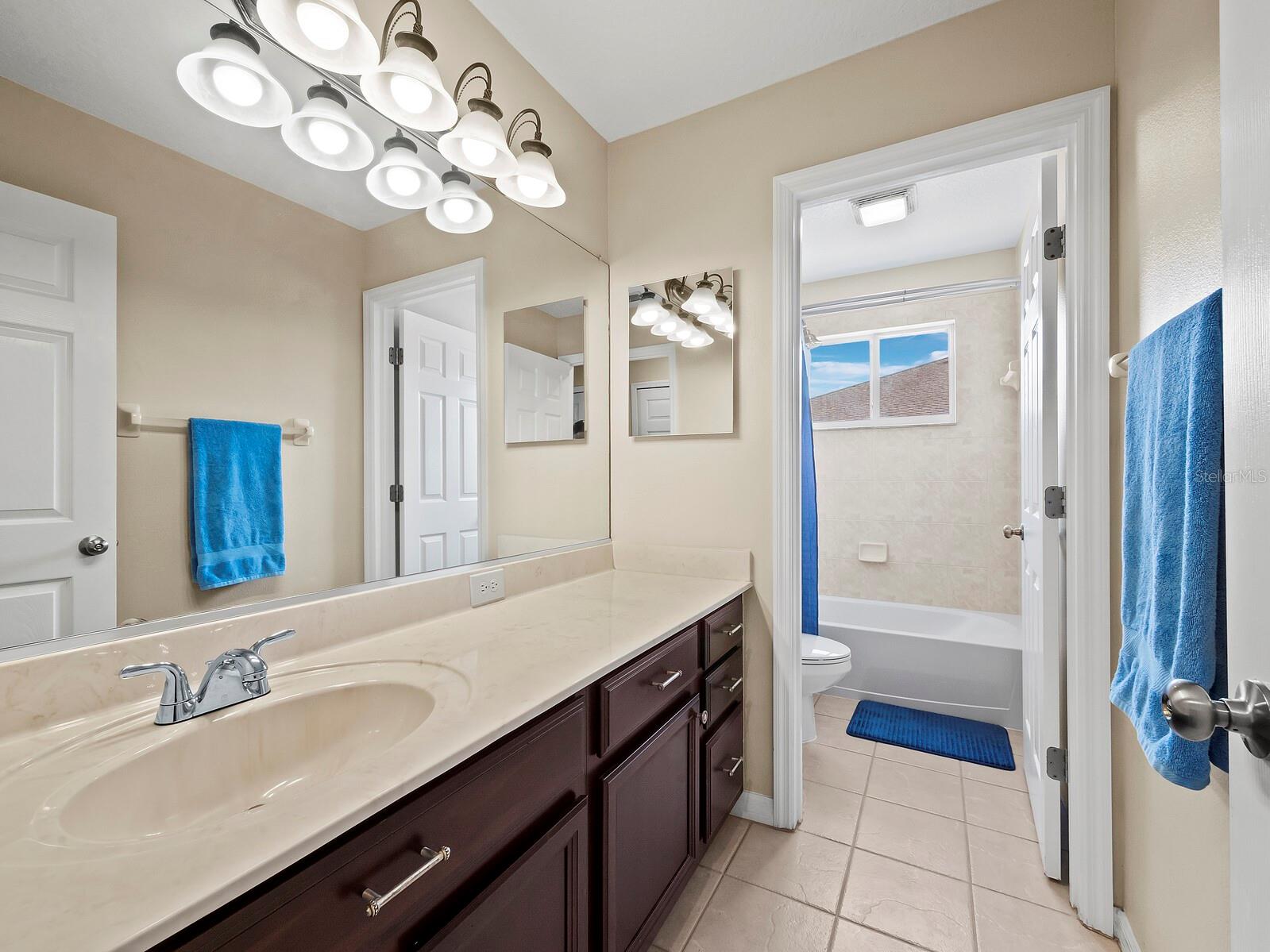 6150 42ND STREET CIR E, BRADENTON, FL, 34203