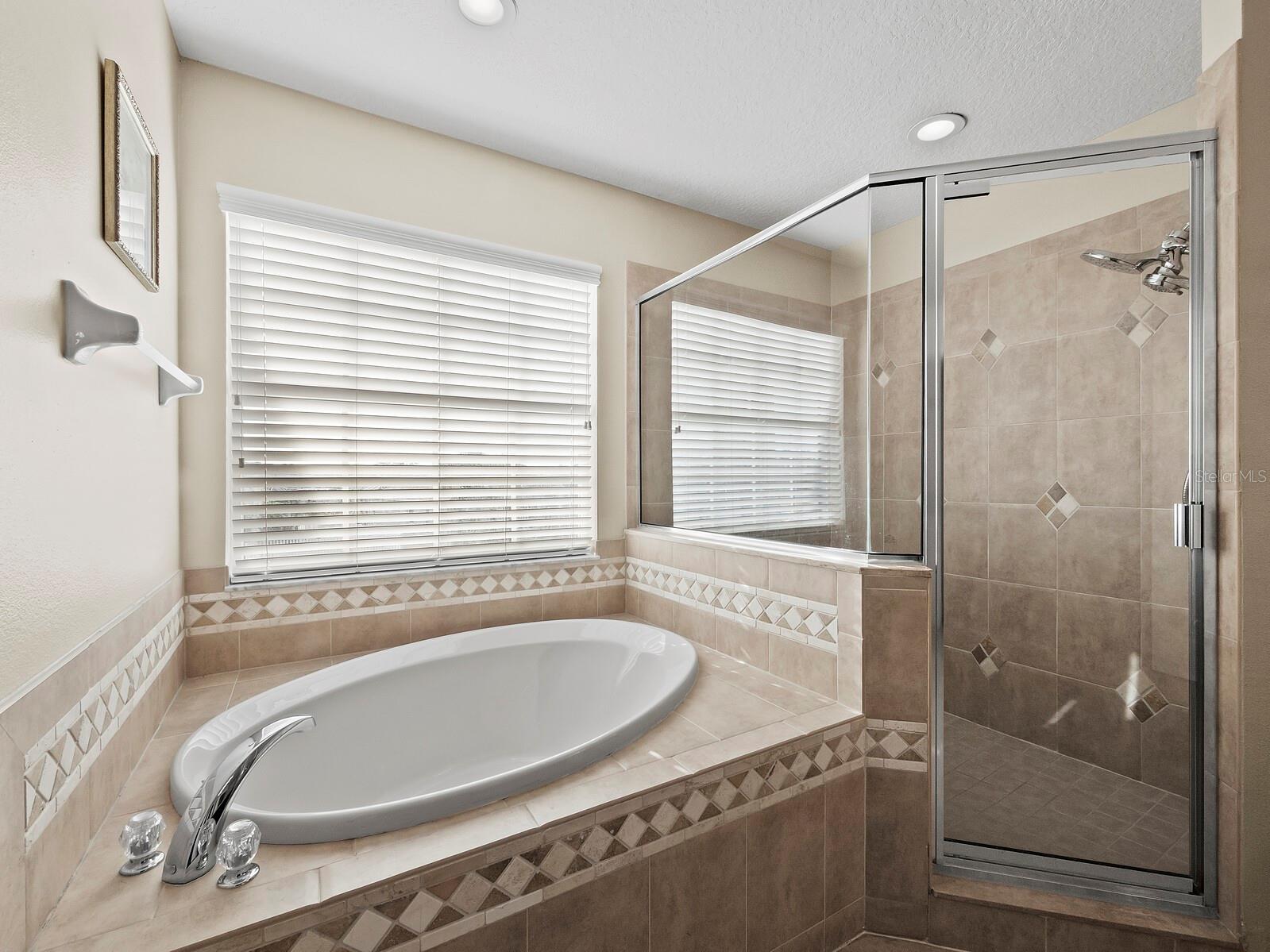 6150 42ND STREET CIR E, BRADENTON, FL, 34203