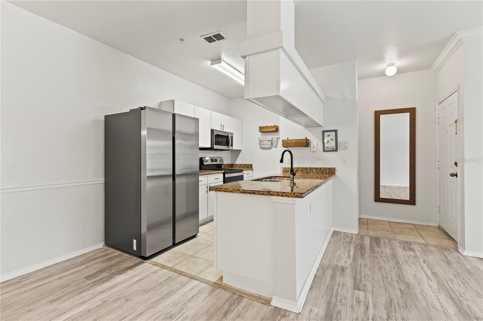 16431 ENCLAVE VILLAGE DR #208, TAMPA, FL, 33647