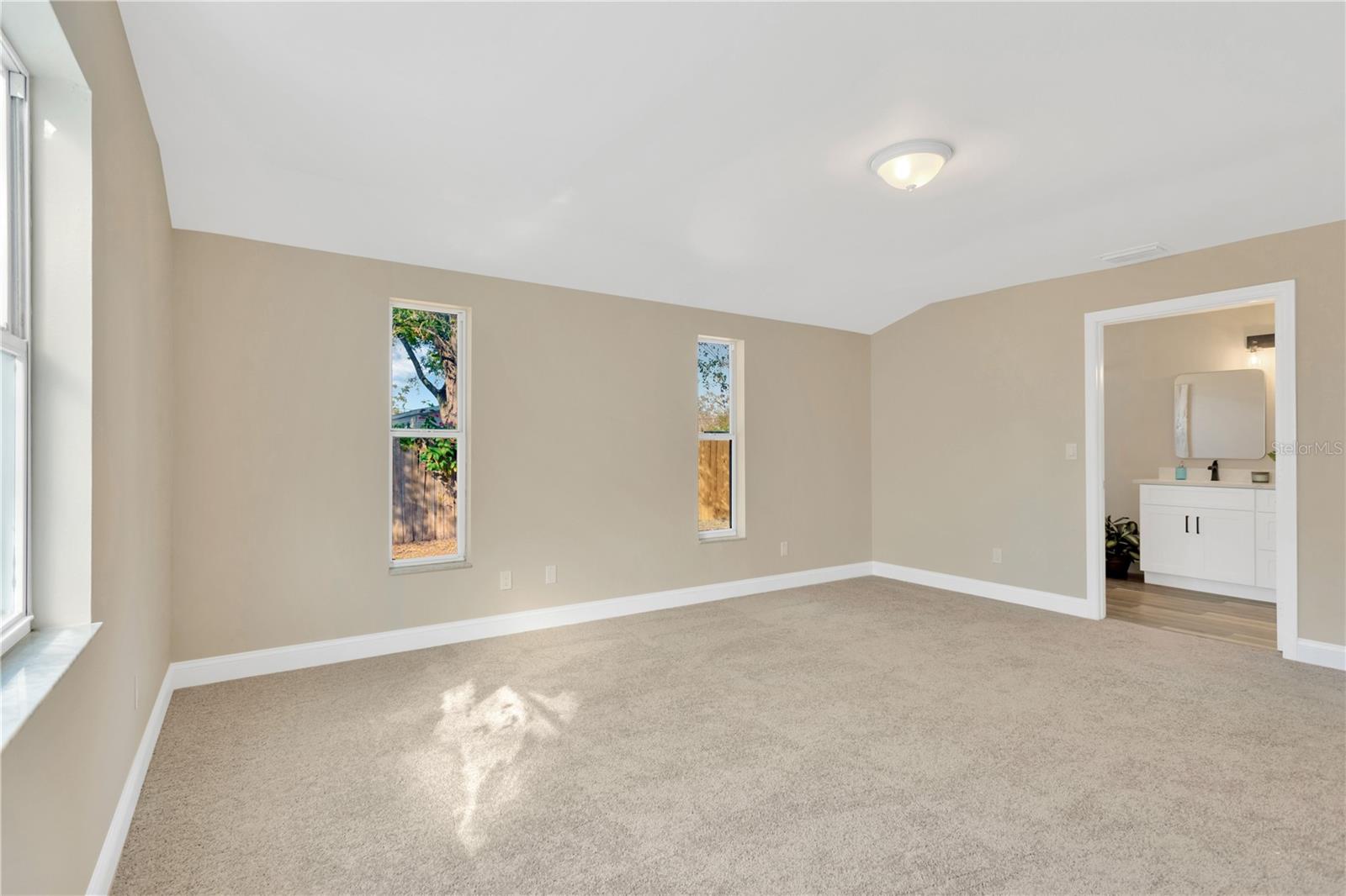 12918 CAMBRIDGE AVE, TAMPA, FL, 33624