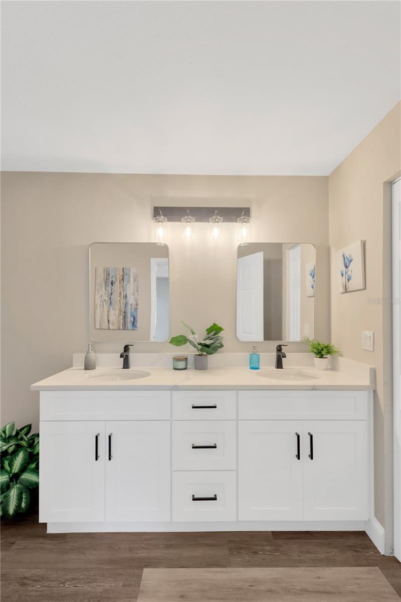 12918 CAMBRIDGE AVE, TAMPA, FL, 33624