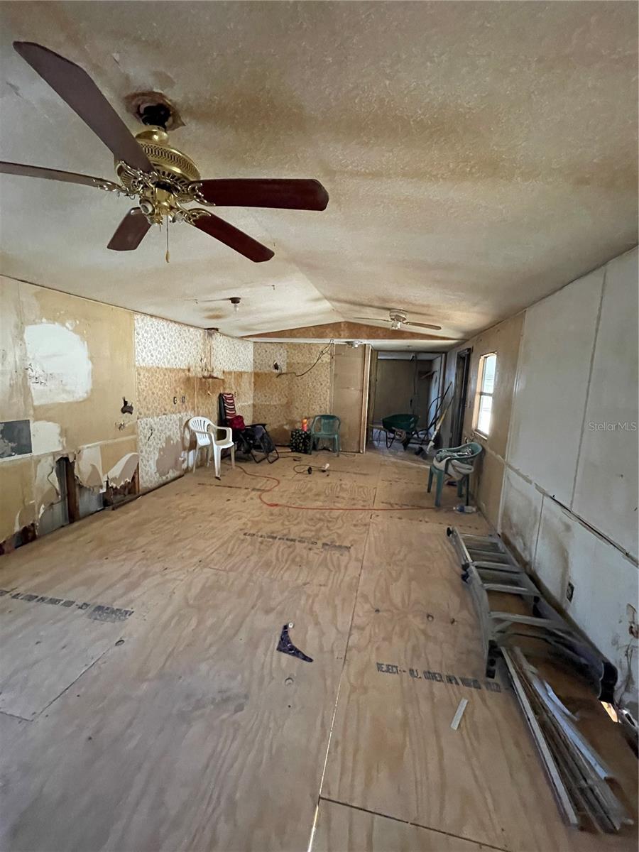 14051 SE 203RD CT, UMATILLA, FL, 32784