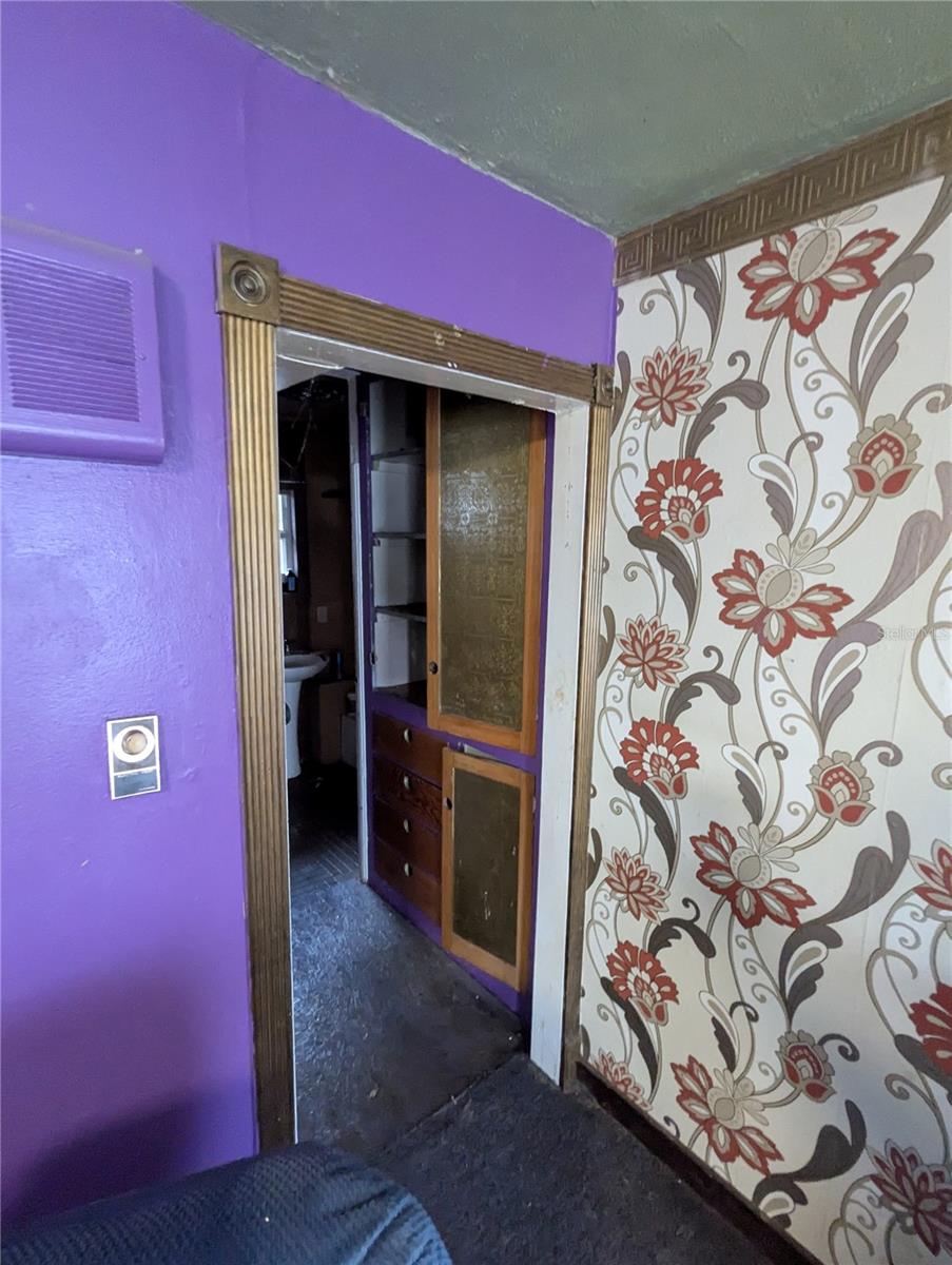 6515 30TH ST N, ST PETERSBURG, FL, 33702