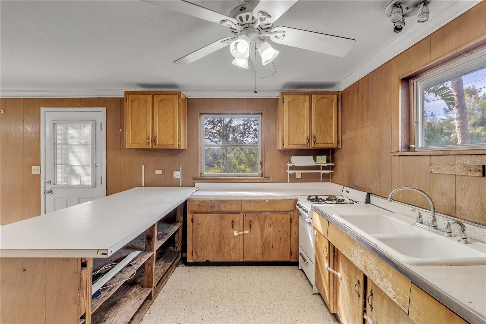2515 FAIRFAX AVE, NEW SMYRNA BEACH, FL, 32168