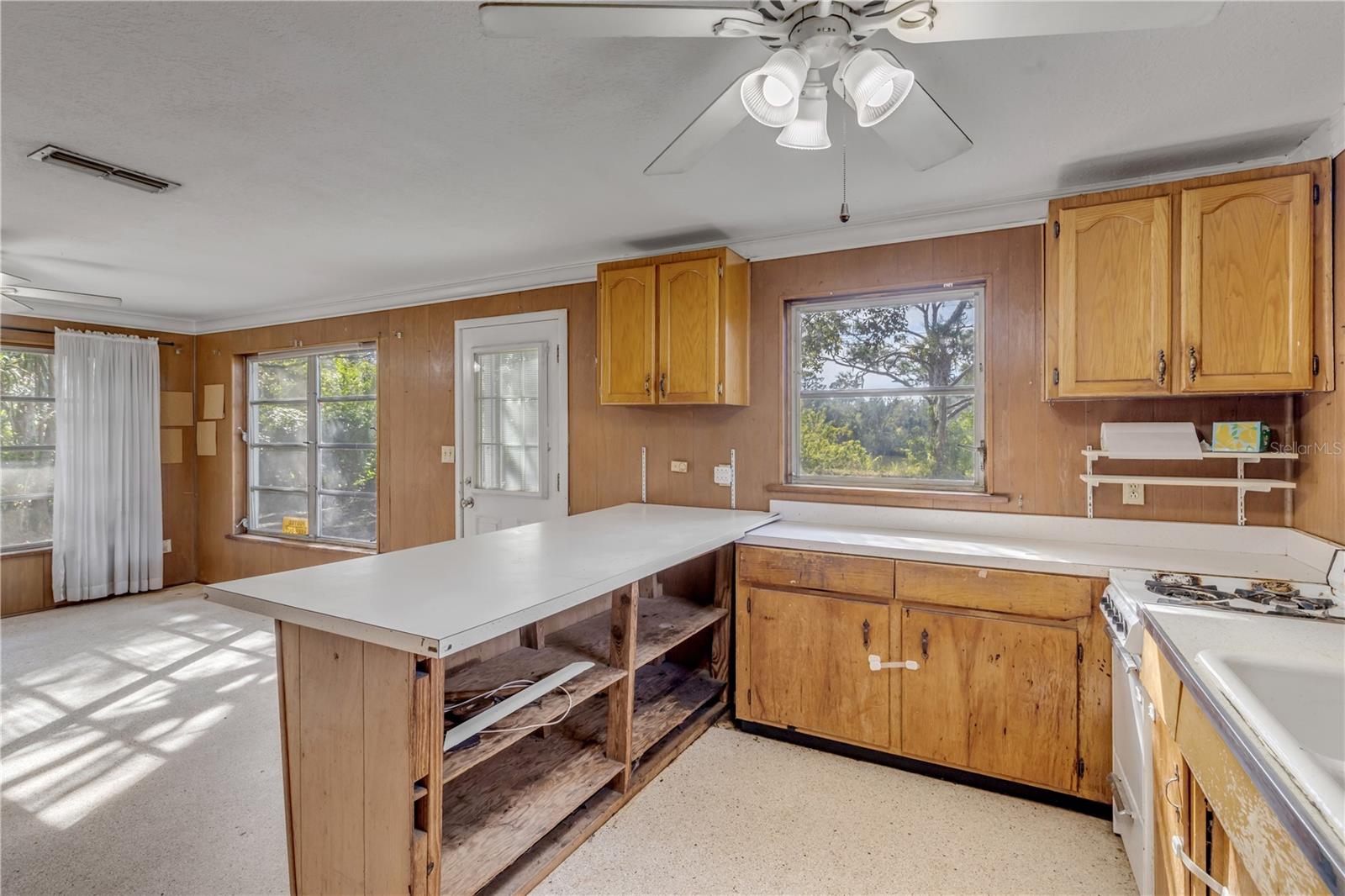 2515 FAIRFAX AVE, NEW SMYRNA BEACH, FL, 32168